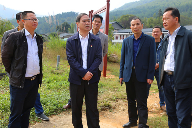 清流县总河长县长张春华带队开展河长制巡河巡湖工作