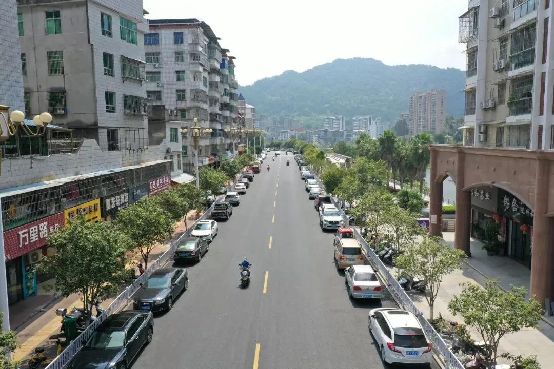 小城生活里的清流县百货店：岁月的记忆与现代的交融