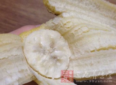 香蕉皮中富含丰富的维生素A和维生素C