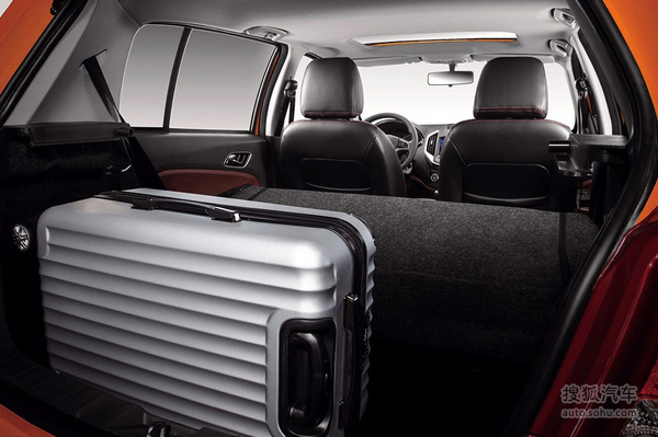 离地间隙180mm 吉利金刚CROSS官方图发布